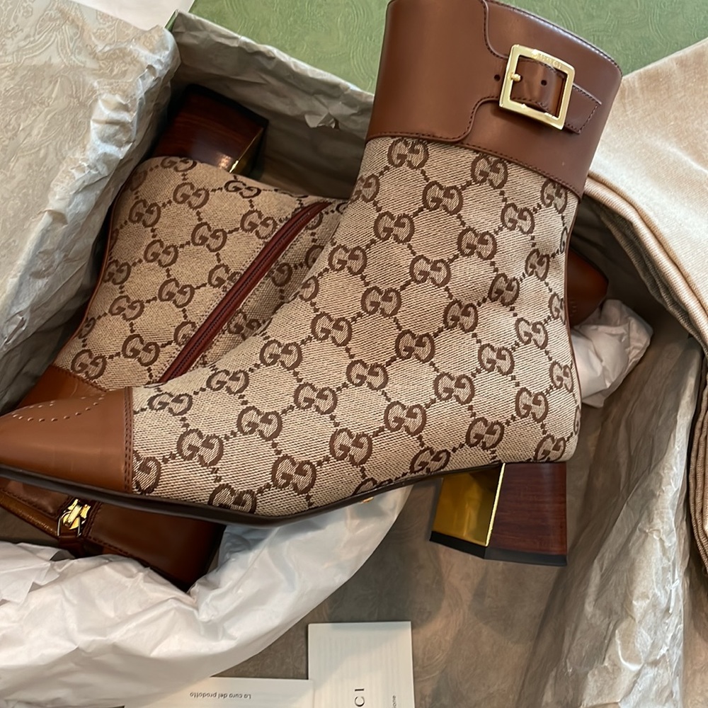 GUCCI canvas/ leather GG square cap toe ankle boots ~ Size 38
